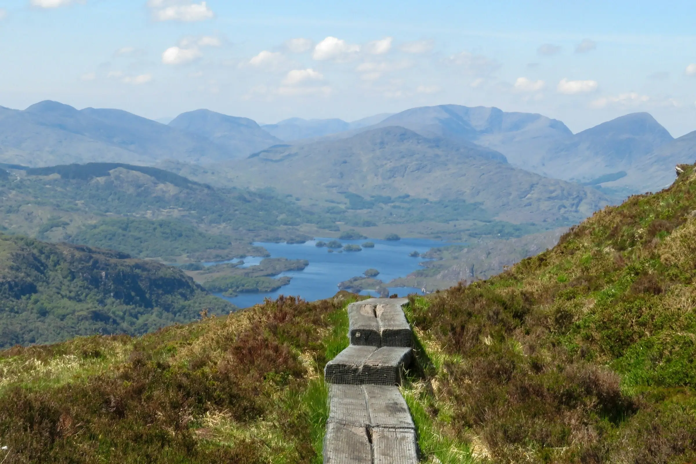 A lake and mountains in the wider Killarney landscape